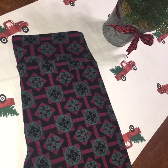 LuLaRoe Pants - 💥Price Firm💥 BNWOT One Size Lularoe Leggings LuLaRoe Pants - 💥Price Firm💥 BNWOT One Size Lularoe Leggings